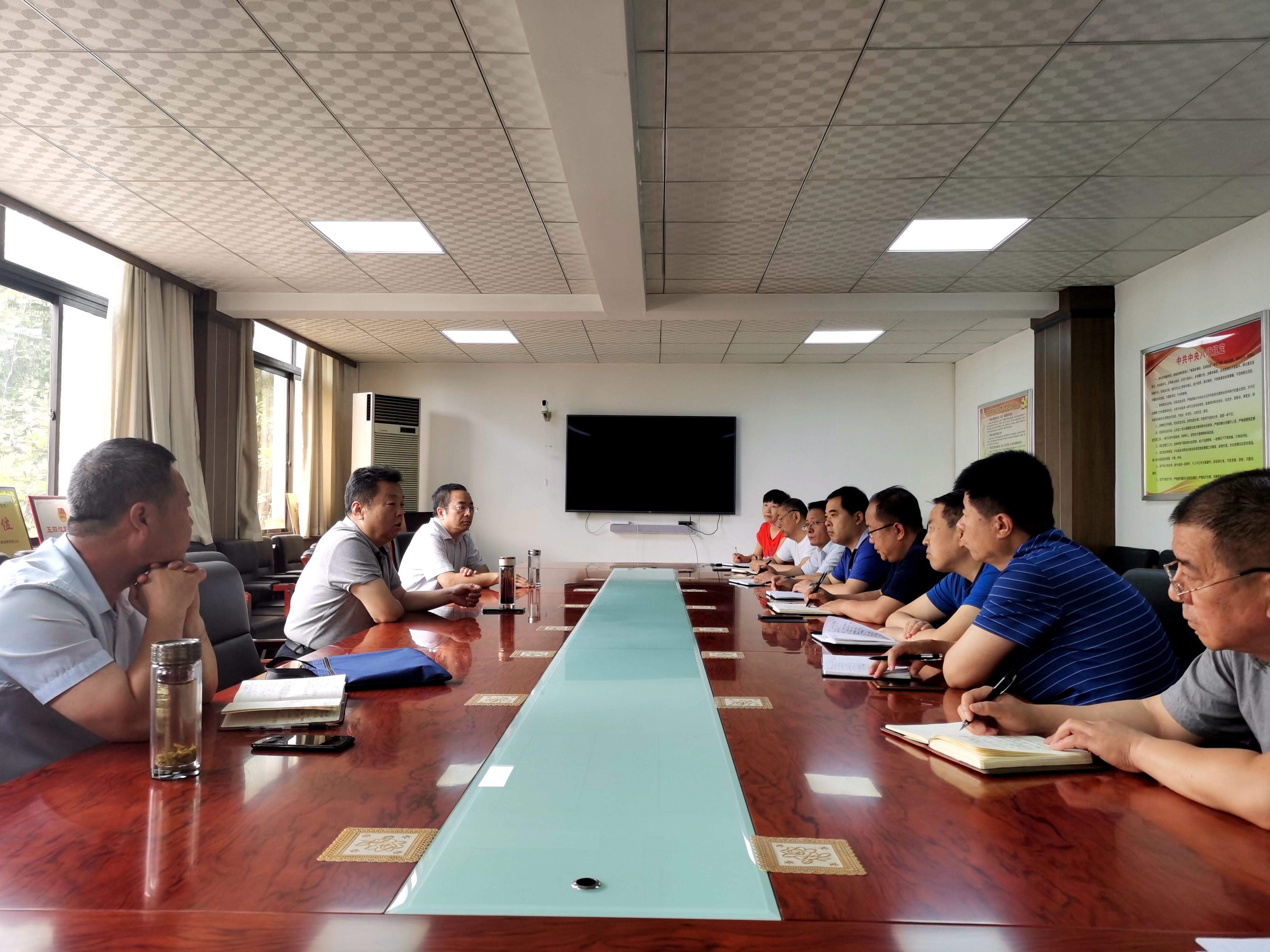 陜儲糧集團(tuán)黨委書記、董事長索王平到咸陽庫公司調(diào)研督導(dǎo)夏糧收購工作