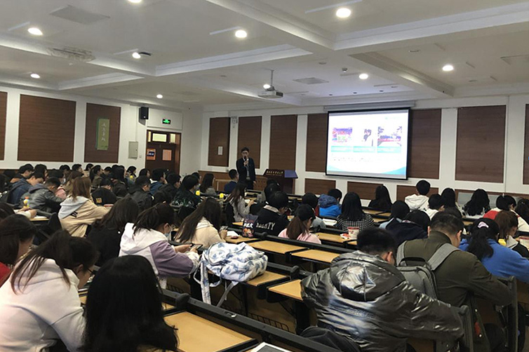 集團(tuán)公司組織開展2021屆校園招聘專場宣講活動(dòng)