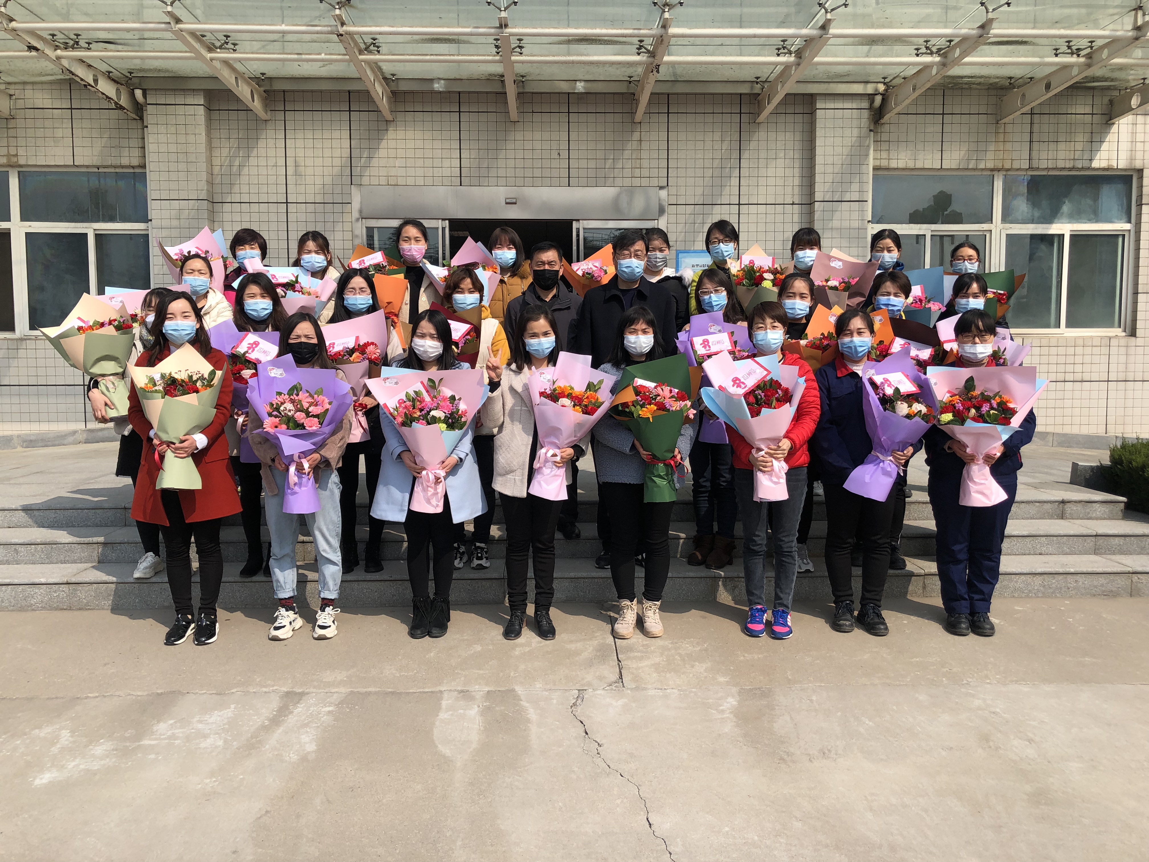油脂信息2020.03.06《不一樣的“三八”節(jié)——巾幗不讓須眉，致敬油脂女神！》 (7).jpg